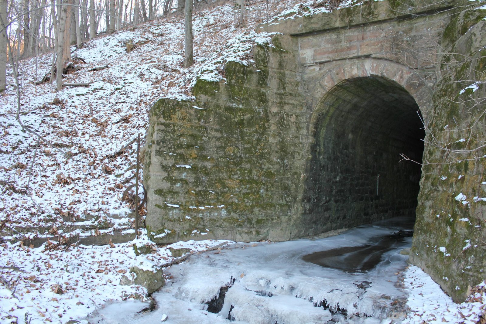 Northeast wing wall